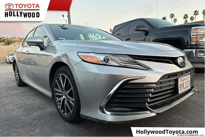 $26999 : Toyota Camry Hybrid 2022 XLE image 1