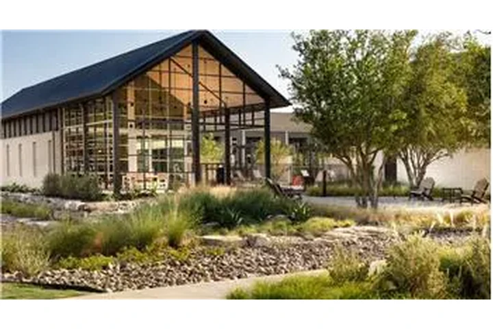 $2783 : Rental property with 3 bedro image 9