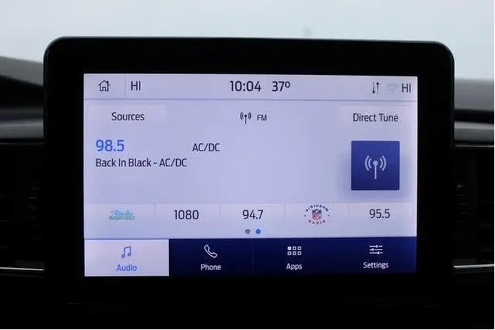 $27975 : Ford Explorer 2022 AWD XLT 4 image 2