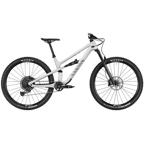 $1550 : 2023 Canyon Spectral 125 CF 7 image 1
