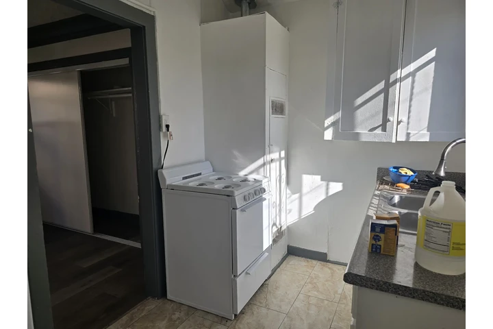 $1750 : APARTAMENTO DE RENTA $1,750 image 3