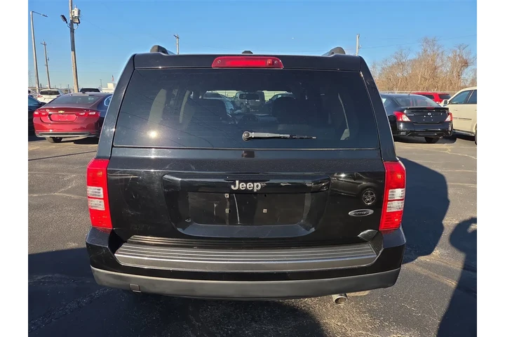 $7995 : 2016 Patriot Sport 2WD image 4