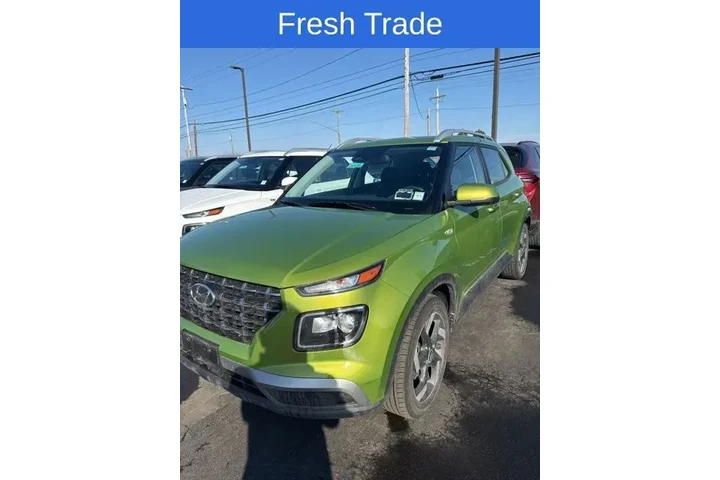 $14617 : Hyundai VENUE 2023 SEL 4dr C image 2