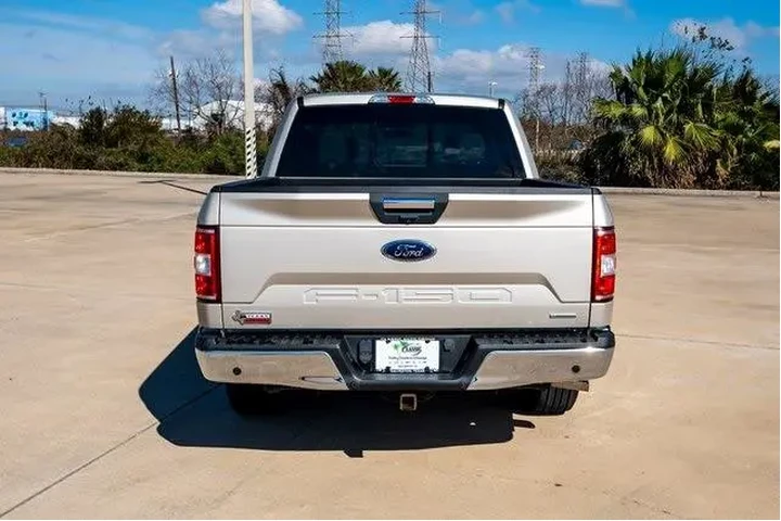 $21308 : Ford F-150 2018 4x2 XLT 4dr image 3