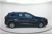 $8995 : Pre-Owned 2014 Cherokee Latit thumbnail