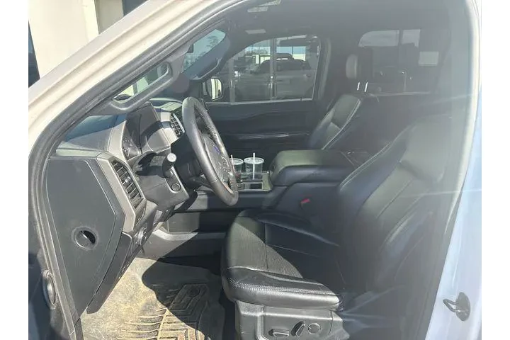 $22300 : Ford Expedition 2019 4x2 XLT image 3