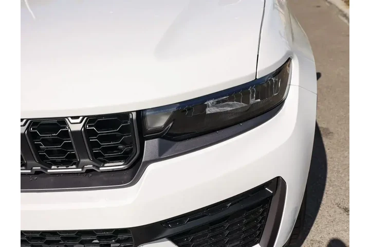 $39886 : Jeep Grand Cherokee 2026 4x2 image 10