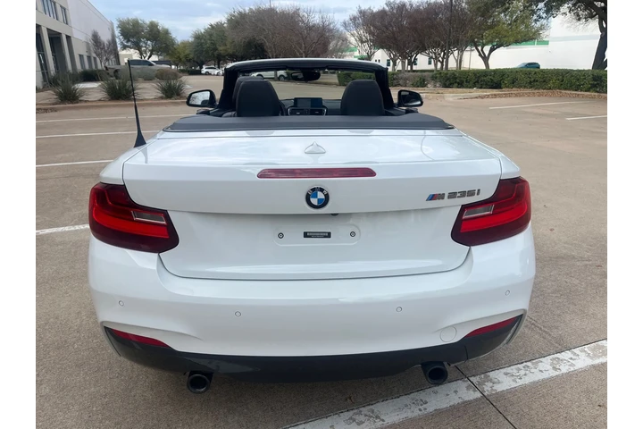 $18995 : 2016 BMW M235i image 8