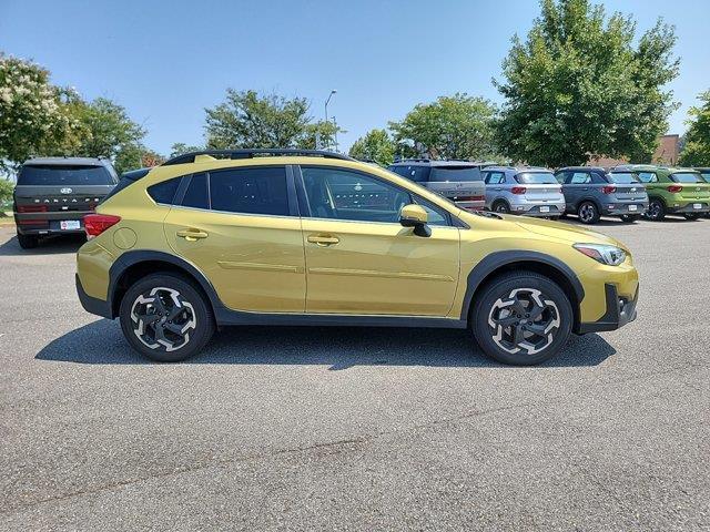 $26000 : PRE-OWNED 2021 SUBARU CROSSTR image 3