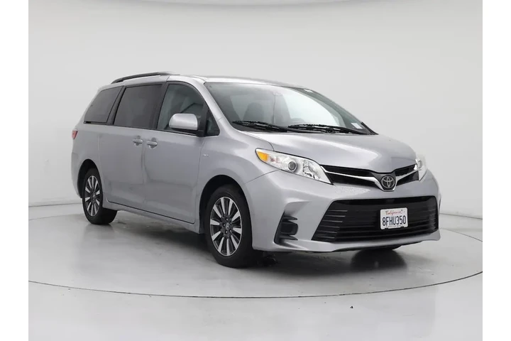 $35998 : Toyota Sienna 2018 AWD LE 7- image 1