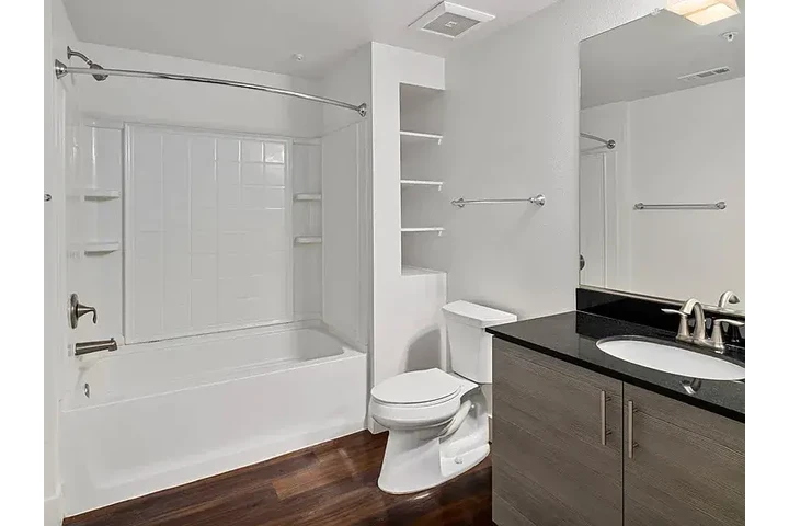 $3011 : Apartment For Rent image 5