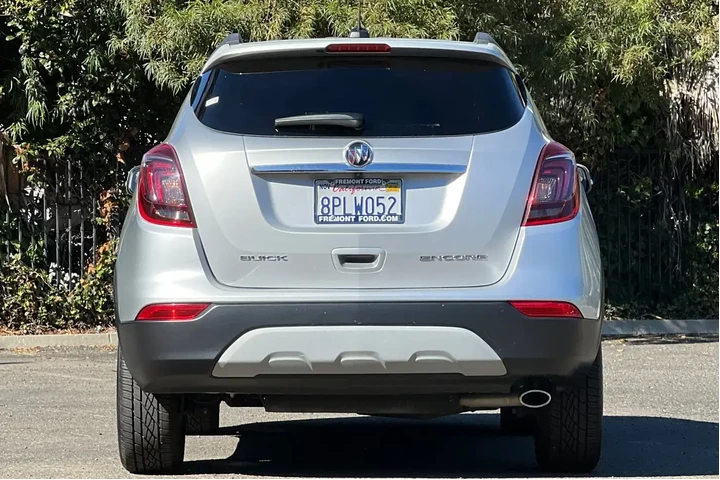 Buick Encore 2018 Preferred image 4