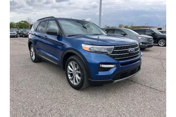 $27275 : Ford Explorer 2023 XLT 4dr S image 3