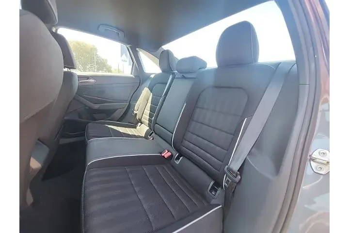 $20496 : Volkswagen Jetta 2024 Sport image 8