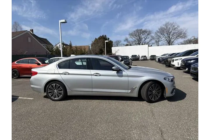 $22943 : BMW 5 Series 2019 AWD 530i x image 7