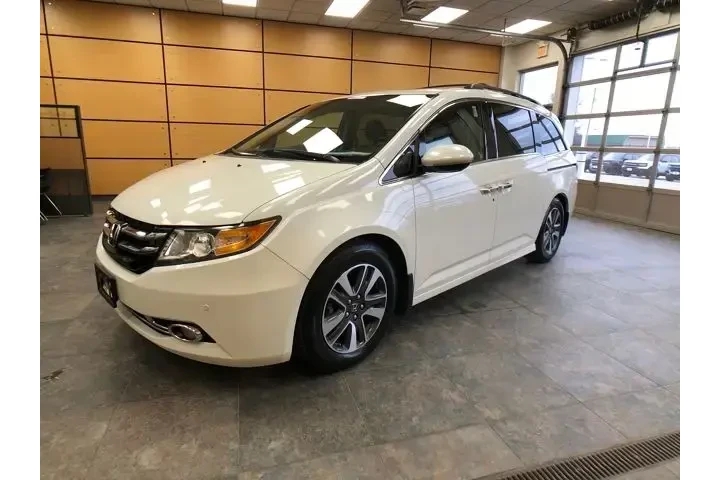 $17455 : Honda Odyssey 2017 Touring 4 image 3