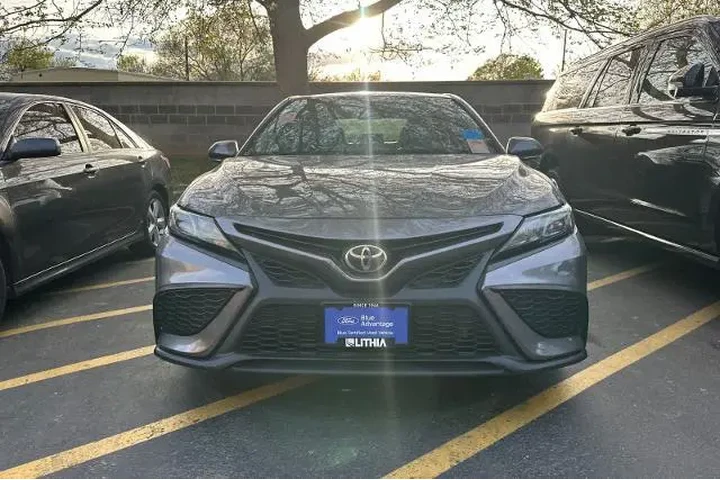 $27995 : Toyota Camry 2024 SE Nightsh image 2