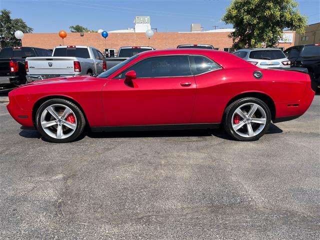 $13369 : 2014 Challenger SXT, BEAUTIFU image 2