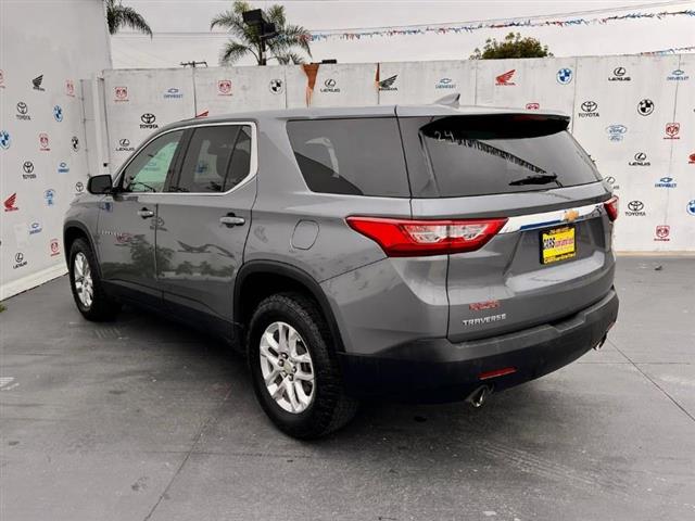 $20995 : Used 2020 Traverse FWD 4dr LS image 5