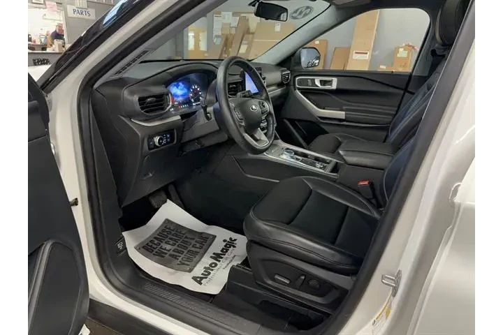$34490 : Ford Explorer 2022 AWD XLT 4 image 5