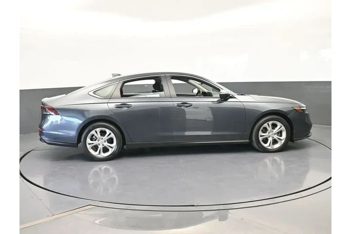 $21989 : Honda Accord 2024 LX 4dr Sed image 7