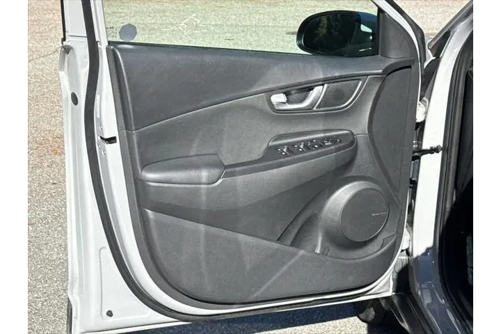 $15520 : Hyundai KONA 2022 Limited 4d image 10