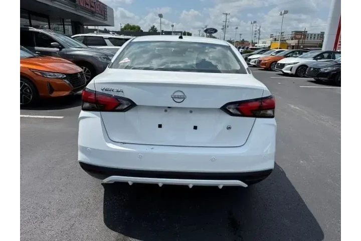 $20417 : Nissan Versa 2025 S 4dr Seda image 7