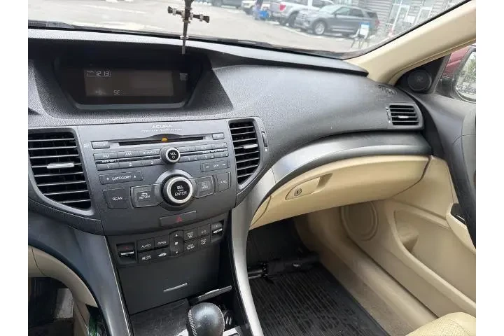 $9941 : Acura TSX 2012 4dr Sedan image 9