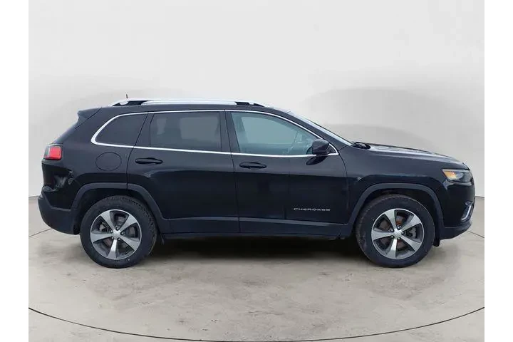 $15561 : Jeep Cherokee 2019 4x4 High image 6
