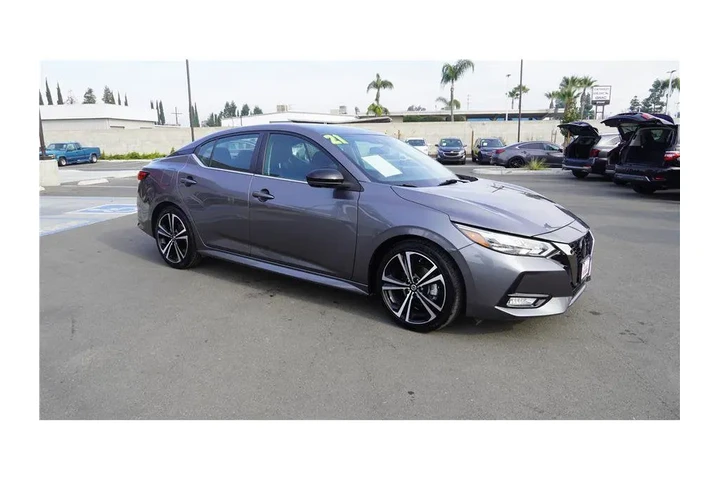 $17984 : 2021 Sentra SR image 4