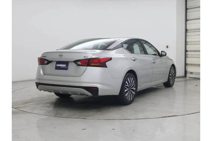 $18998 : Nissan Altima 2023 2.5 SV 4d image 8