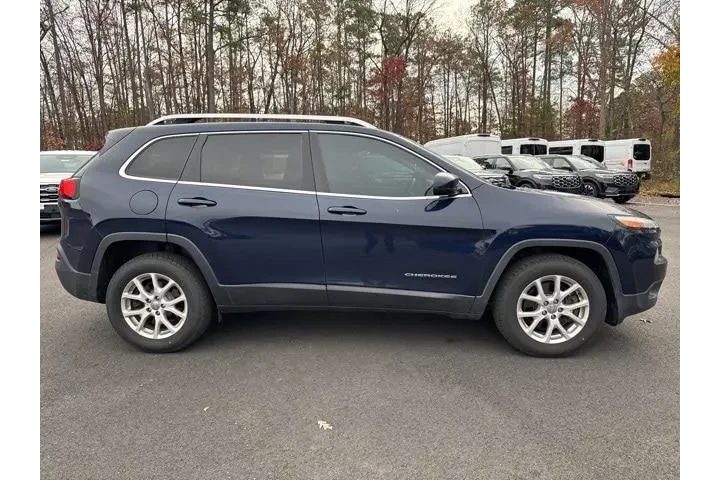 $13587 : Jeep Cherokee 2016 4x4 Latit image 6