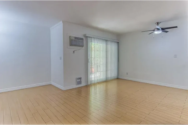 $1150 : Apartamento en alquiler image 3