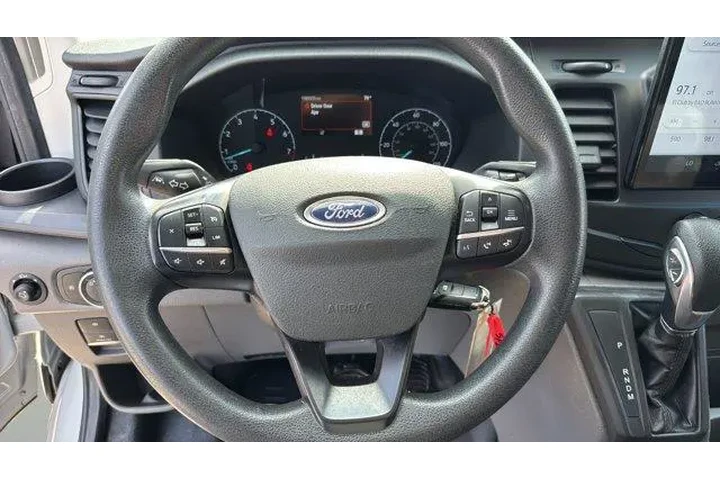$25623 : Ford Transit 2023 250 3dr SW image 9