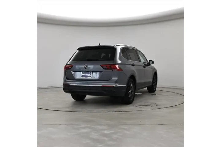 $23998 : Volkswagen Tiguan 2024 SE 4d image 8