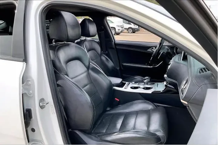 $20521 : Kia Stinger 2018 GT2 4dr Sed image 8