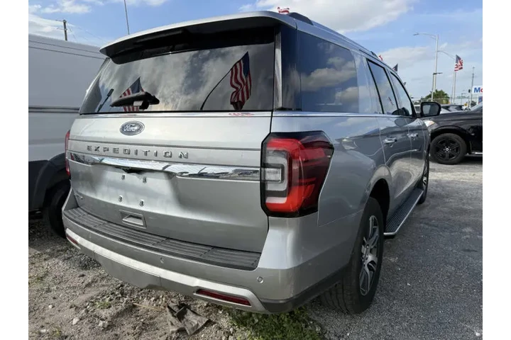 $43450 : 2023 Expedition Limited image 5