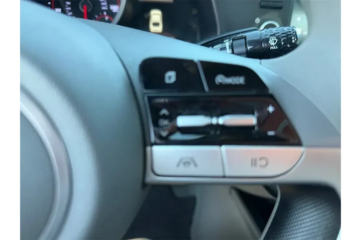 $17500 : Hyundai ELANTRA 2021 SEL 4dr image 7