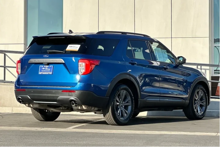 $27800 : Ford Explorer 2022 XLT 4dr S image 3