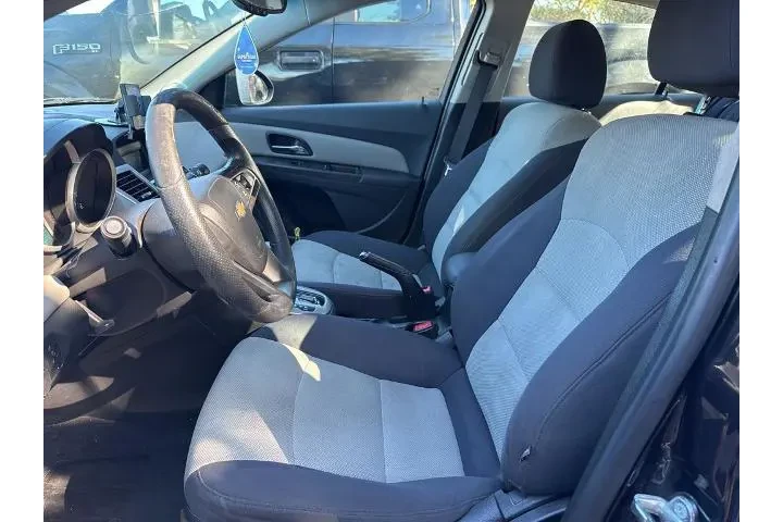 $9029 : Chevrolet Cruze Limited 2016 image 4