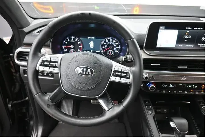 $26991 : Kia Telluride 2021 AWD SX 4d image 7