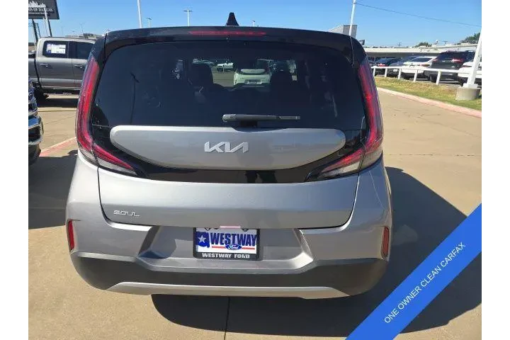 $14977 : Kia Soul 2024 S 4dr Crossove image 5