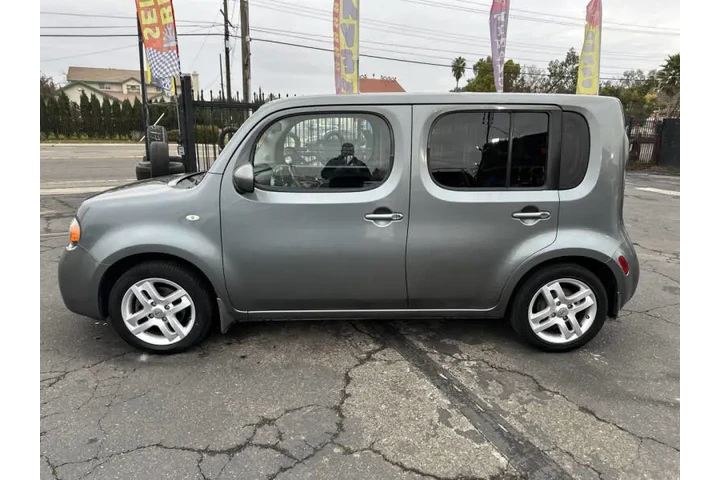 $4995 : 2011 cube 1.8 S image 7