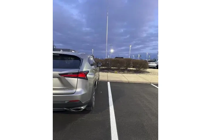 $24239 : Lexus NX 300 2018 AWD F SPOR image 5