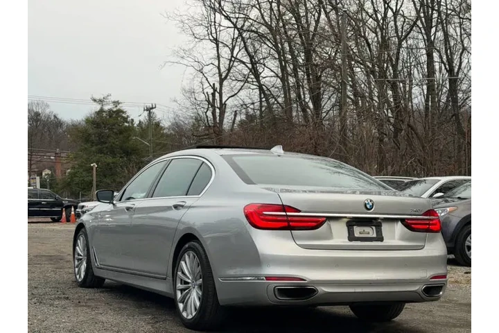 $11990 : 2017 BMW 7 Series 740i image 6