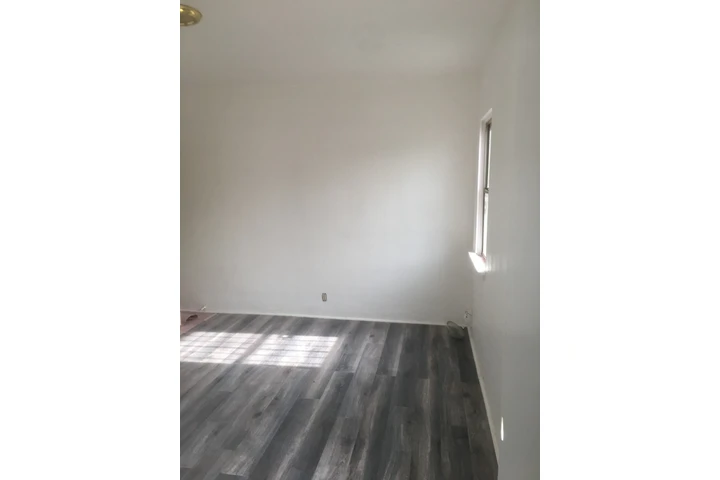 $800 : Rento Cuarto image 1