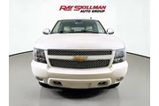 $15975 : Chevrolet Suburban 2013 4x4 thumbnail