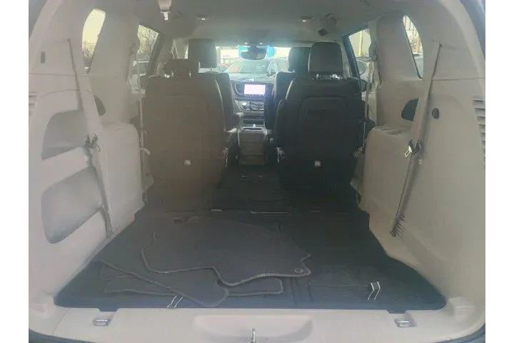 $29995 : Chrysler Pacifica 2024 Touri image 10