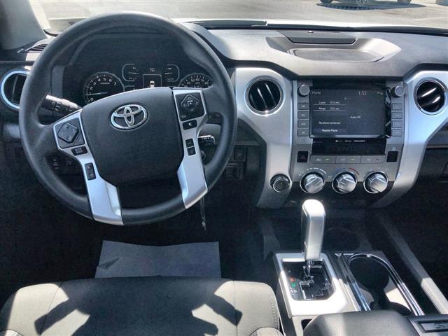 $43000 : PRE-OWNED 2021 TOYOTA TUNDRA image 10