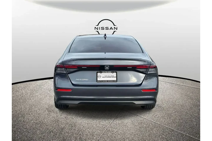 $23965 : Honda Accord 2025 LX 4dr Sed image 7